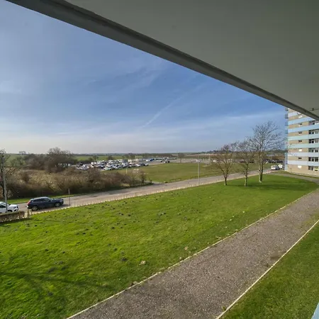- Haus L, App 0l0205 Apartment *